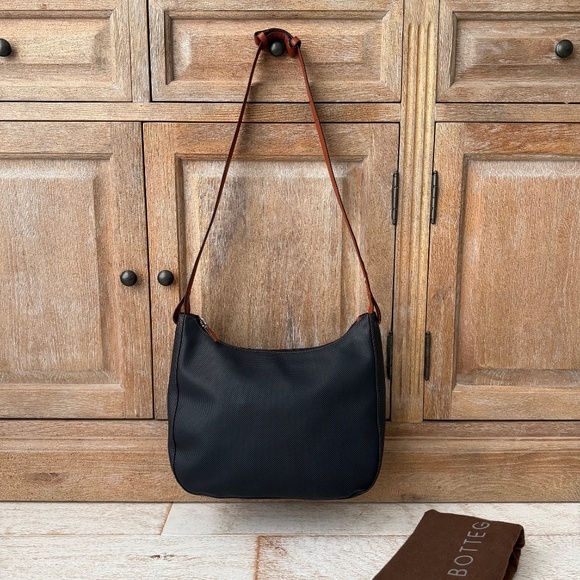 Bottega Veneta Vintage Marco Polo Shoulder Bag